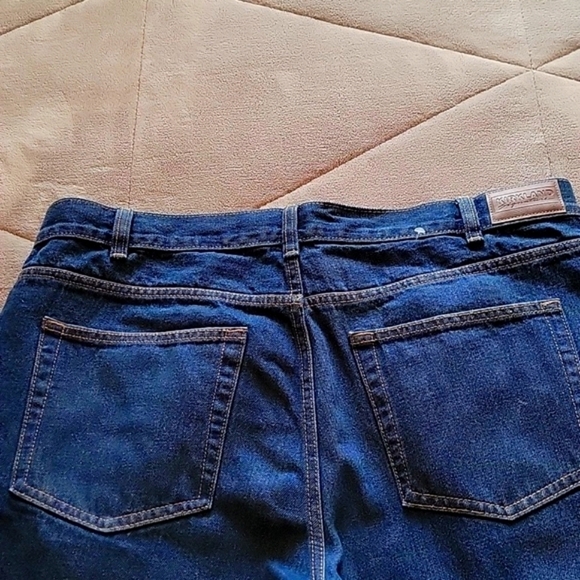 NWT Kirkland Signature Men's Relaxed Fit Jeans, Size 38x32, Color Blue. - Picture 5 of 7